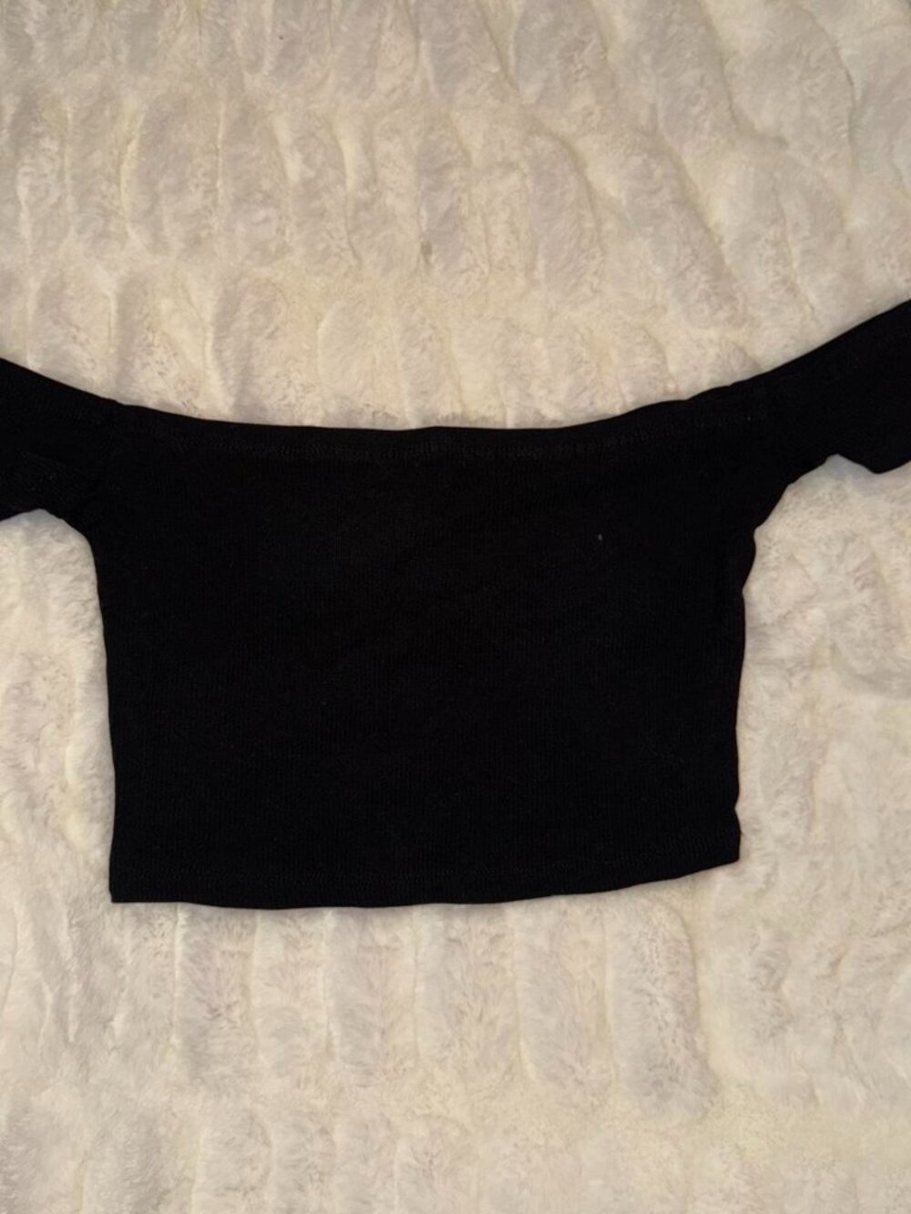 Black off the shoulder small crop top
